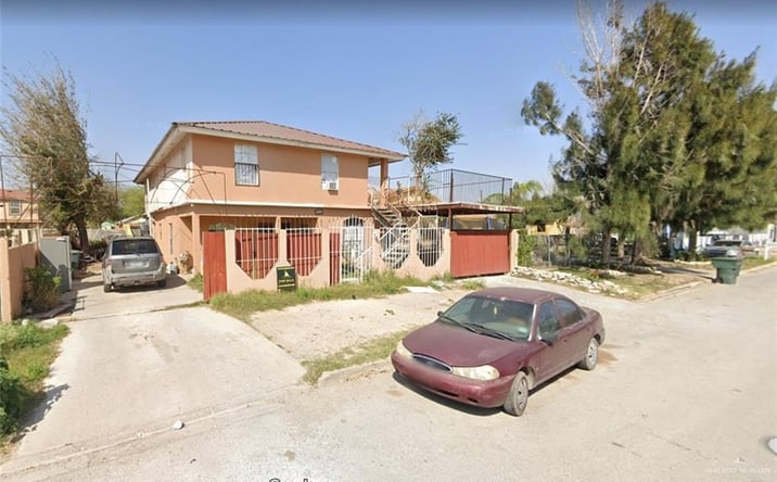 Pictures of Multifamily property located at 208 San Vicente Drive, Alamo, TX 78516 for sales - image #1