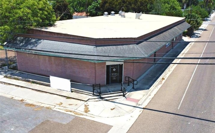 Pictures of Retail property located at 300 N Avasolo Street, Rio Grande City, TX 78582 for sales - image #1