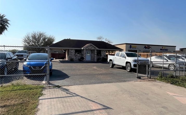 Pictures of Retail property located at 3301 N Veterans Boulevard, Pharr, TX 78577 for sales - image #1