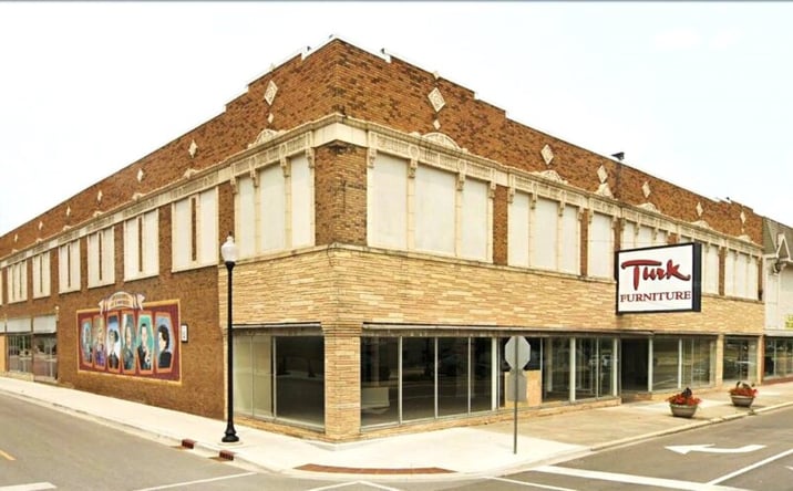 Pictures of Mixed Use property located at 200 N Vermilion St, Danville, IL 61832 for sales - image #1