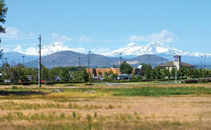 Pictures of Retail property located at 1950 NE 2nd St, Redmond, OR 97756 for sales - image #1