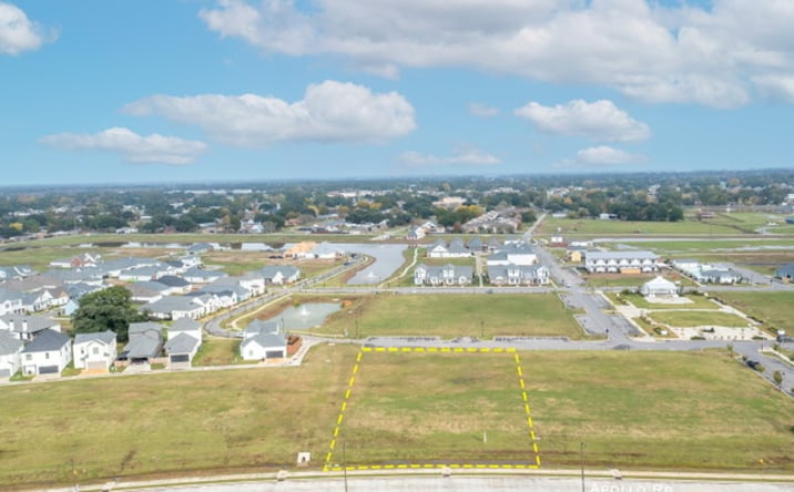 Pictures of Land property located at 915 Apollo Rd, Scott, LA 70583 for sales - image #1