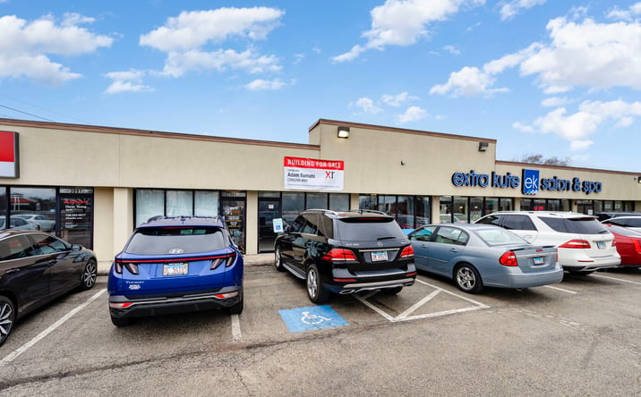 Pictures of Retail property located at 3911 Sauk Trail, Richton Park, IL 60471 for sales - image #1