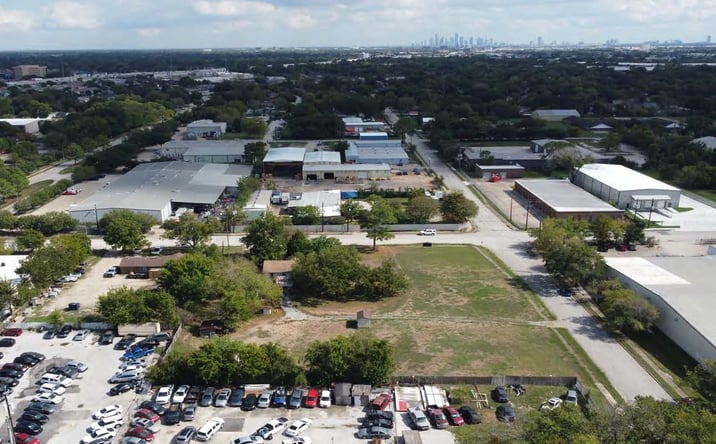 Pictures of Land property located at 4313 Dayco St, Houston, TX 77092 for sales - image #1