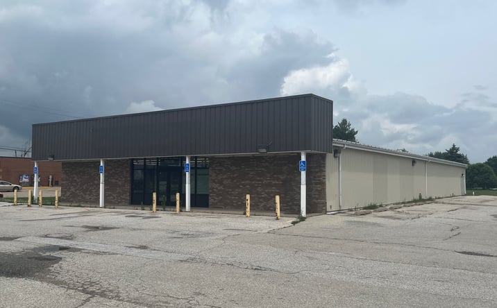 Pictures of Retail property located at 702 US-61, Wapello, IA 52653 for sales - image #1