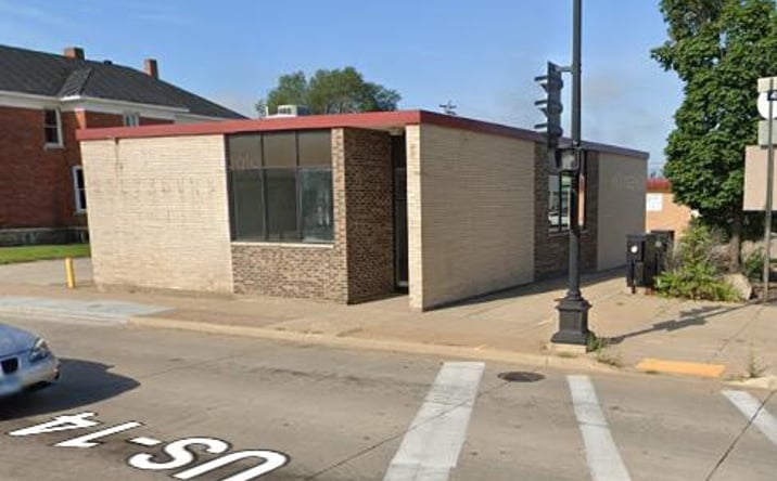 Pictures of Office, Land property located at 600 4th St, La Crosse, WI 54601 for sales - image #1