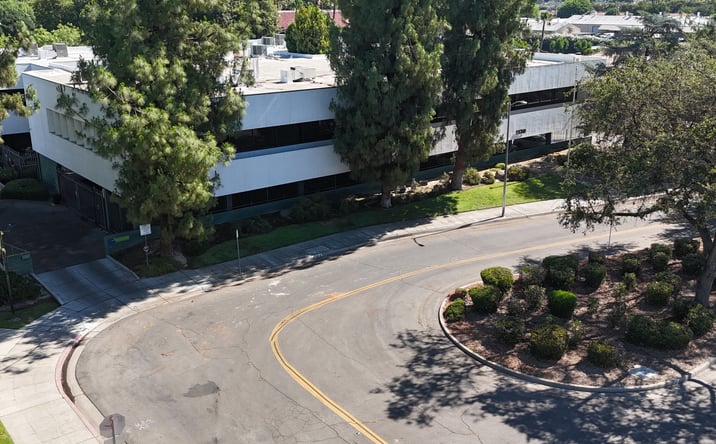 Pictures of Office property located at 1130 E Shaw Ave, Fresno, CA 93710 for sales - image #1