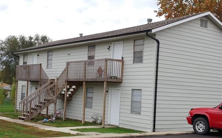Pictures of Multifamily property located at 241 SE Missouri 13 Business, Warrensburg, MO 64093 for sales - image #1