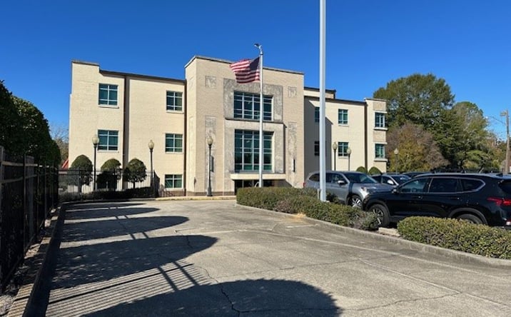 Pictures of Office property located at 721 Government St, Baton Rouge, LA 70802 for sales - image #1