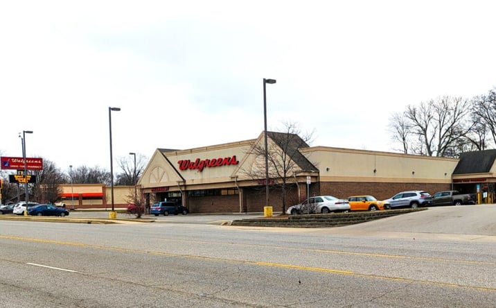 Pictures of Retail property located at 842 E Main St, Danville, IL 61832 for sales - image #1