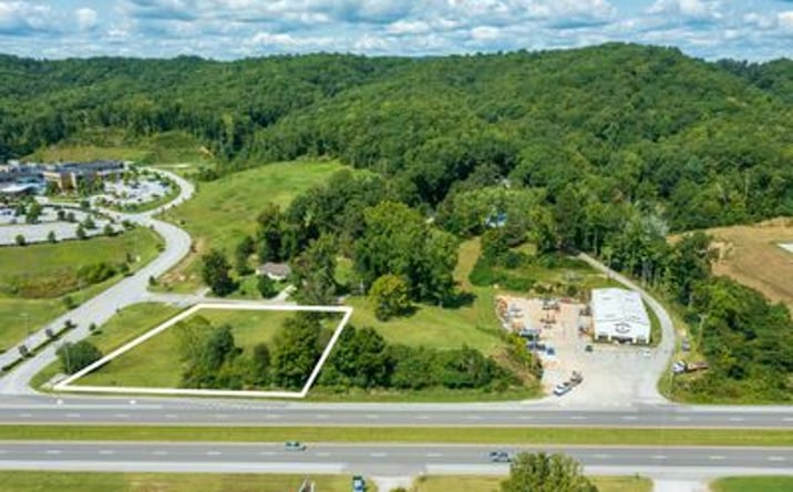 Pictures of Land, Office, Retail property located at 2220 Roane State Hwy, Harriman, TN 37748 for sales - image #1