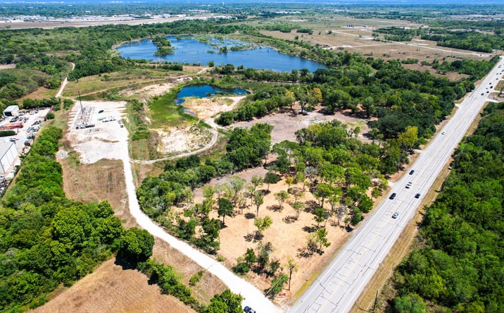 Pictures of Land property located at 17827 TX-35, Pearland, TX 77581 for sales - image #1