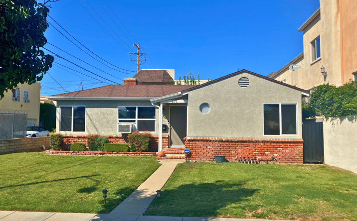 Pictures of Multifamily property located at 271 W Ash Ave, Burbank, CA 91502 for sales - image #1