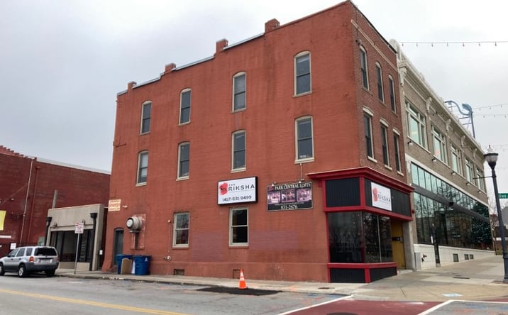 Pictures of Retail, Multifamily, Mixed Use property located at 222 Park Central N, Springfield, MO 65806 for sales - image #1