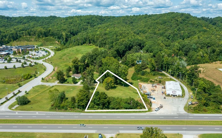 Pictures of Land, Office, Retail property located at 2212 Roane State Hwy, Harriman, TN 37748 for sales - image #1