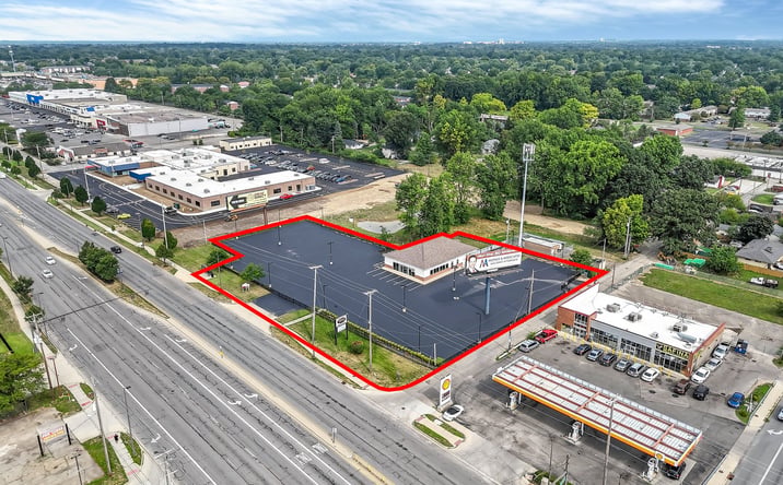 Pictures of Office, Retail property located at 2380 Morse Rd, Columbus, OH 43229 for sales - image #1