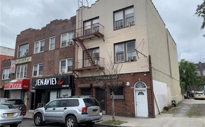 Pictures of Mixed Use property located at 2918 Bronx Blvd, The Bronx, NY 10467 for sales - image #1
