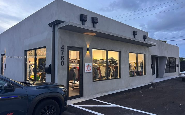 Pictures of Retail property located at 4770 NW 7th Ave, Miami, FL 33127 for sales - image #1