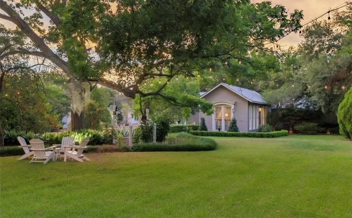 Pictures of Hospitality property located at 915 E Cameron Ave, Rockdale, TX 76567 for sales - image #1