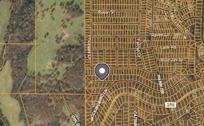 Pictures of Land property located at 1503 Sparrow Drive, Horseshoe Bend, AR 72512 for sales - image #1