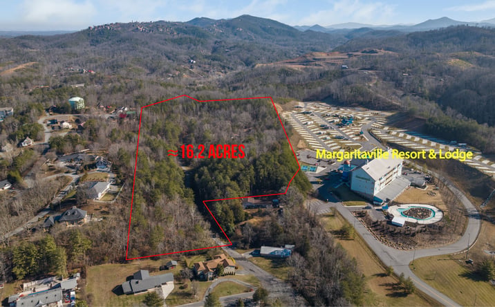 Pictures of Hospitality property located at 820 Old Gate Rd, Pigeon Forge, TN 37863 for sales - image #1