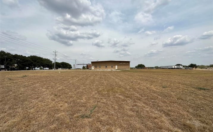 Pictures of Land property located at 2600 Church Street, Gonzales, TX 78629 for sales - image #1