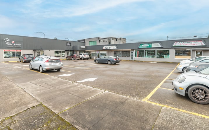 Pictures of Retail, Office, Mixed Use property located at 717 Vandercook Way, Longview, WA 98632 for sales - image #1