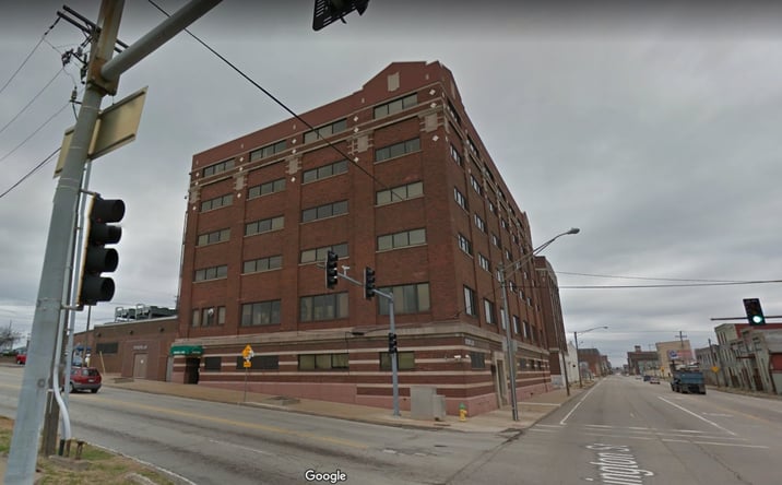 Pictures of Office property located at 1335 SW Washington St, Peoria, IL 61602 for sales - image #1