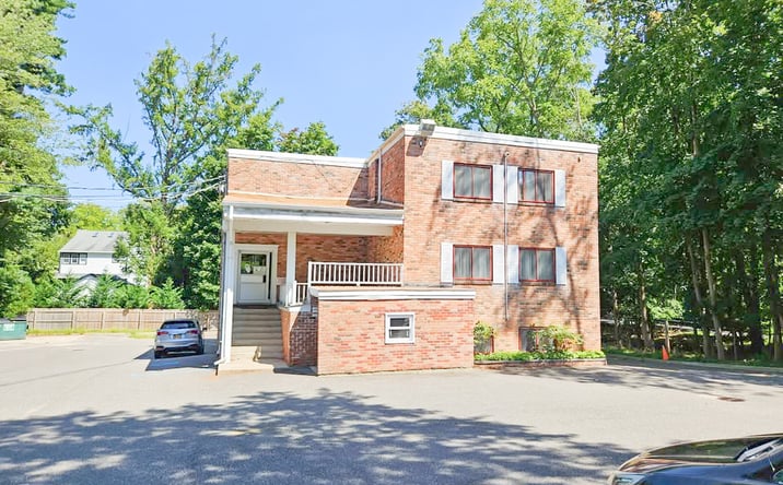 Pictures of Office, Retail, Self Storage, Special Purpose property located at 103 Fort Salonga Rd, Northport, NY 11768 for sales - image #1