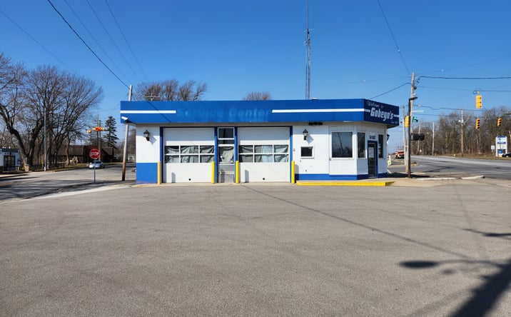 Pictures of Mixed Use property located at 6162 Dixie Hwy, Bridgeport charter Township, MI 48722 for sales - image #1