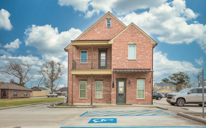 Pictures of Office property located at 1773 Ryan St, Lake Charles, LA 70601 for sales - image #1