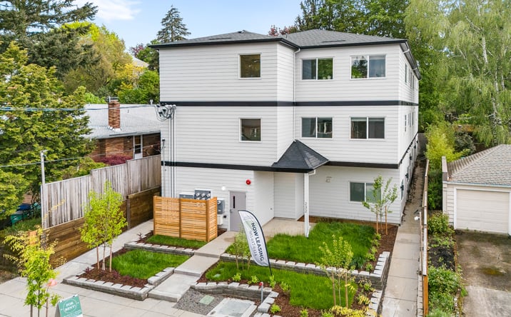 Pictures of Multifamily property located at 232 NE 61st Ave, Portland, OR 97213 for sales - image #1