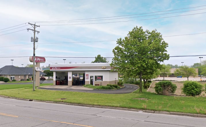 Pictures of Retail property located at 1206 N Nappanee St, Elkhart, IN 46514 for sales - image #1
