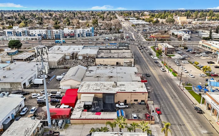 Pictures of Industrial property located at 1824 E McKinley Ave, Fresno, CA 93703 for sales - image #1