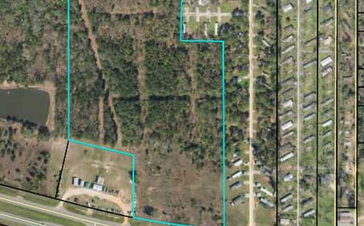 Pictures of Land property located at 3201 Sylvester Rd, Albany, GA 31705 for sales - image #1