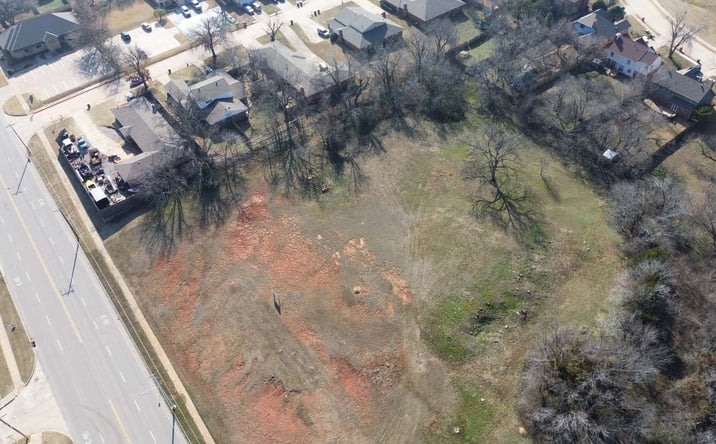 Pictures of Land property located at 1600 S Blvd, Edmond, OK 73013 for sales - image #1