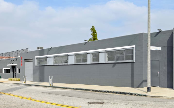 Pictures of Industrial property located at 956 W Hyde Park Blvd, Inglewood, CA 90302 for sales - image #1