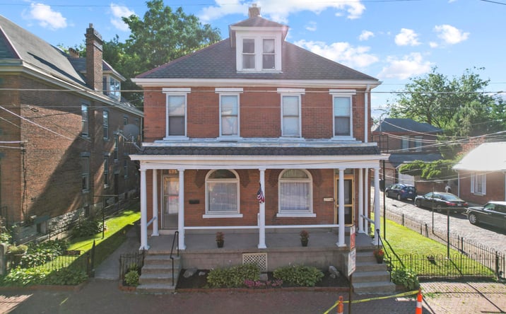 Pictures of Multifamily, Mixed Use property located at 571-575 City Park Avenue #571-575, Columbus, OH 43215 for sales - image #1