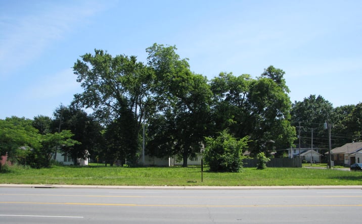Pictures of Land property located at 2402 E Broadway St, North Little Rock, AR 72114 for sales - image #1