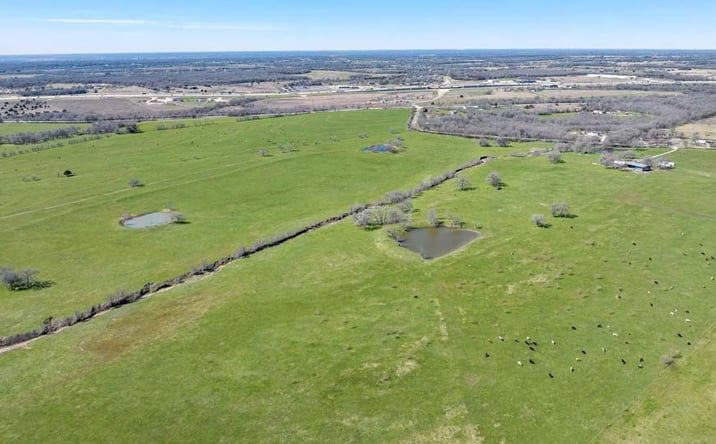 Pictures of Land property located at 458 Bluhm Rd, Elm Mott, TX 76640 for sales - image #1