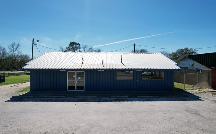 Pictures of Retail property located at 607 E Main St, Eagle Lake, TX 77434 for sales - image #1