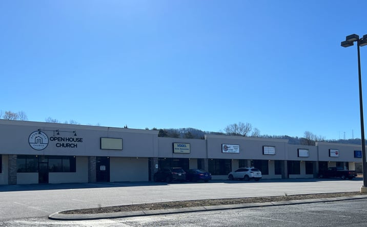 Pictures of Office, Retail property located at 9018 Ooltewah Georgetown Rd, Ooltewah, TN 37363 for sales - image #1