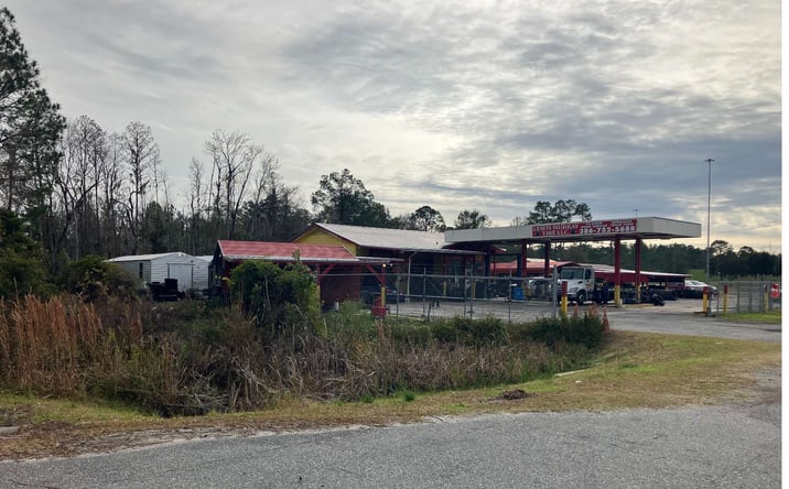 Pictures of Hospitality, Industrial, Mixed Use, Office, Retail property located at 3827 N, Lake City, FL 32055 for sales - image #1