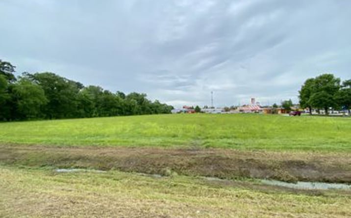 Pictures of Office, Retail property located at Churchpoint Rd, Gonzales, LA 70737 for sales - image #1