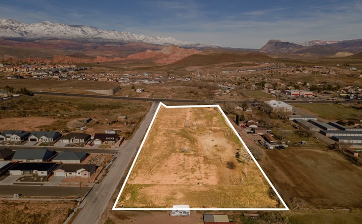 Pictures of Land property located at 1760 W State St, Hurricane, UT 84737 for sales - image #1