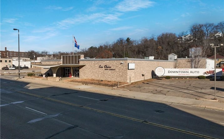 Pictures of Land property located at 701 Farwell Street, Eau Claire, WI 54701 for sales - image #1