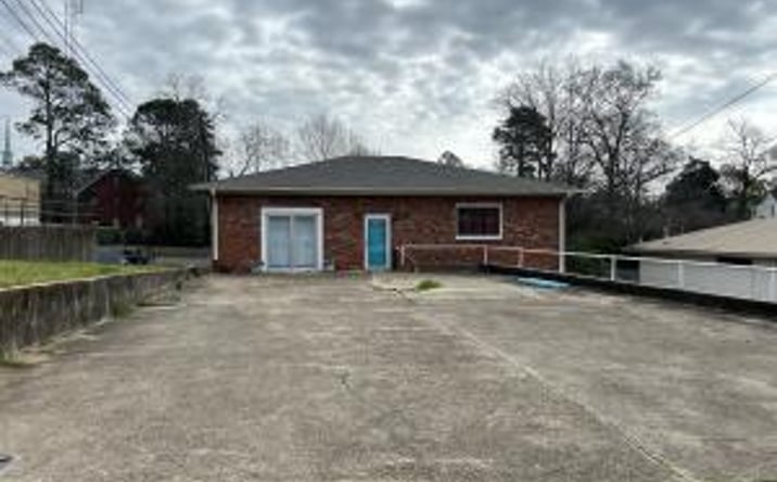 Pictures of Special Purpose property located at 502 Church Avenue, Philadelphia, MS 39350 for sales - image #1