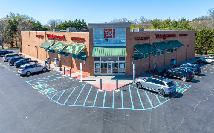 Pictures of Retail property located at 11305 Chapman Hwy, Seymour, TN 37865 for sales - image #1