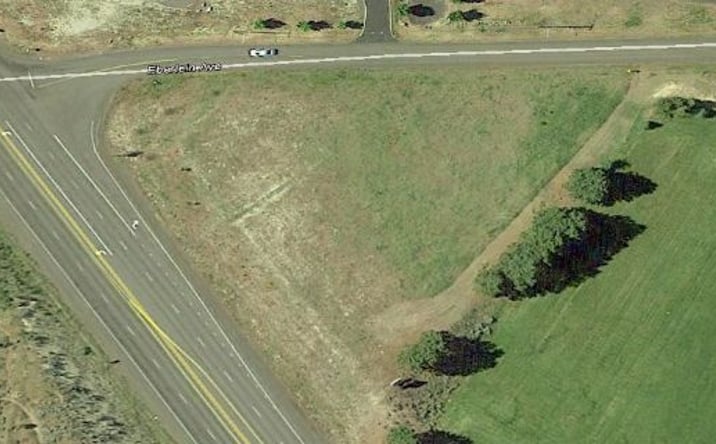 Pictures of Land, Office, Retail property located at Eberlein Ave, Klamath Falls, OR 97603 for sales - image #1