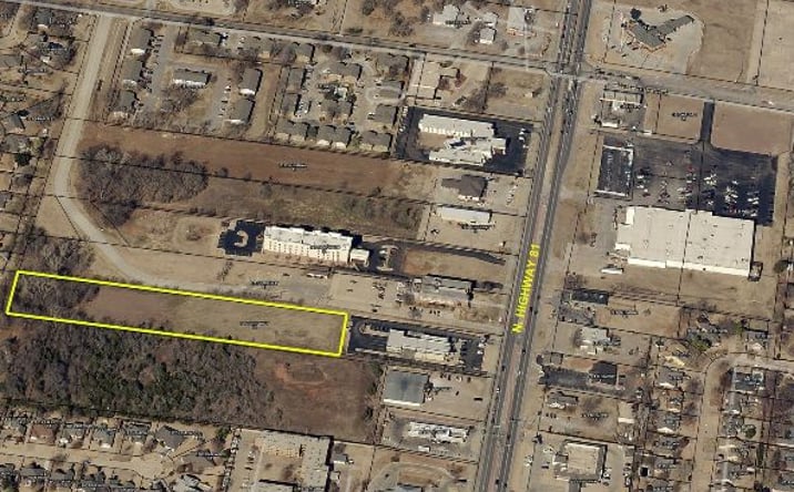 Pictures of Office, Land property located at 2203 N Highway 81, Duncan, OK 73533 for sales - image #1
